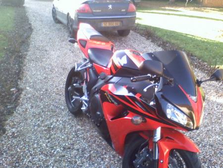 1000 CBR